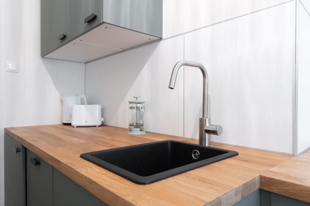 Chic 1-Bed Apt By Canal Walk To Historic Centre Вена Экстерьер фото