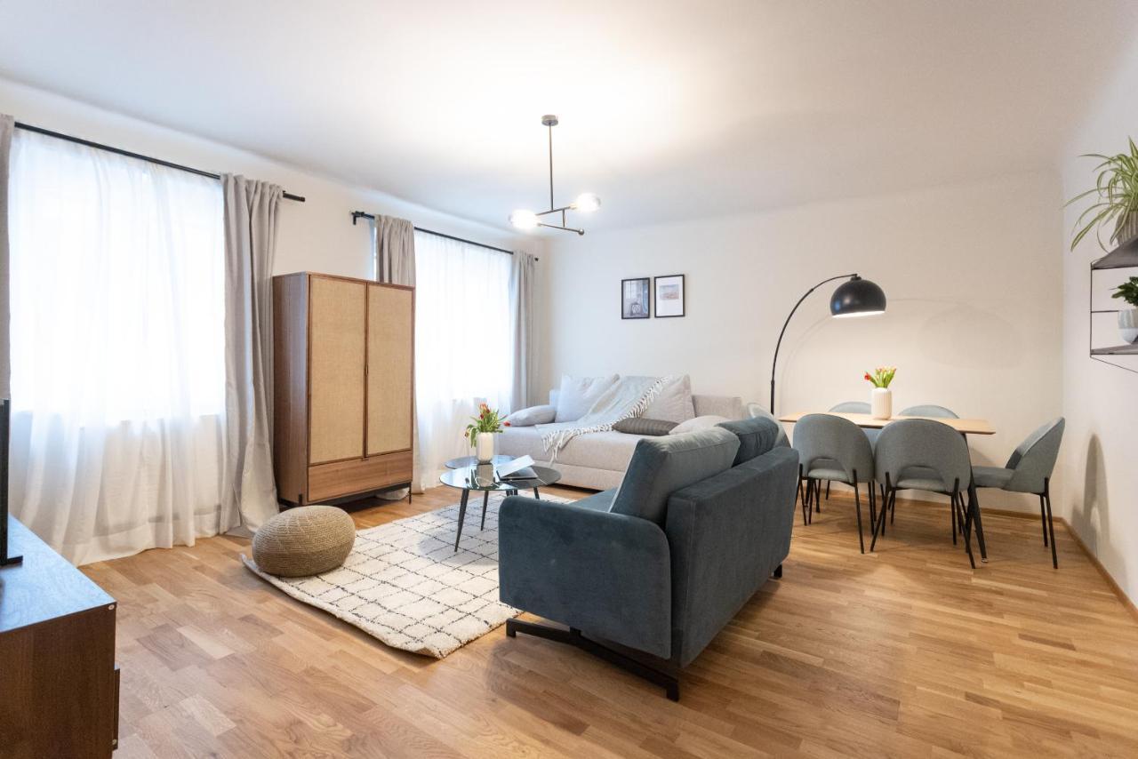 Chic 1-Bed Apt By Canal Walk To Historic Centre Вена Экстерьер фото