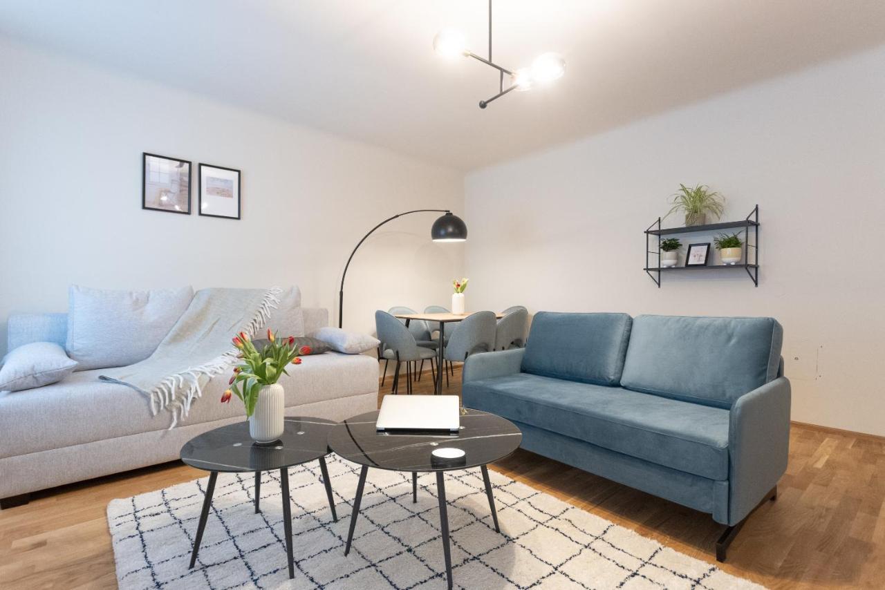 Chic 1-Bed Apt By Canal Walk To Historic Centre Вена Экстерьер фото