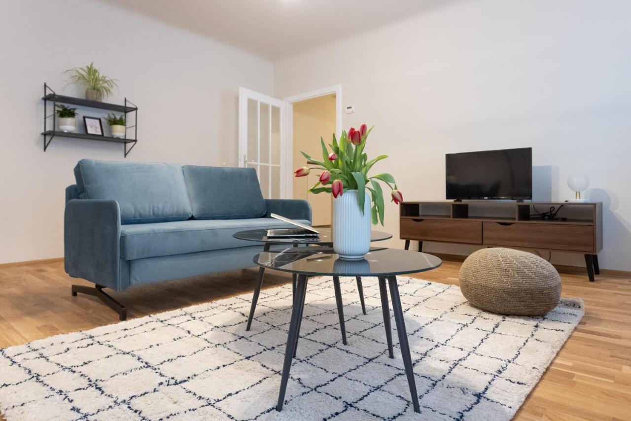 Chic 1-Bed Apt By Canal Walk To Historic Centre Вена Экстерьер фото